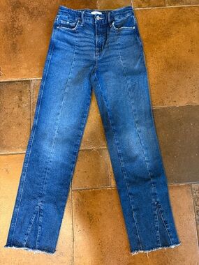 Good American Jeans Size 2 / 26 Straight Leg Seam down leg, distressed  pockets